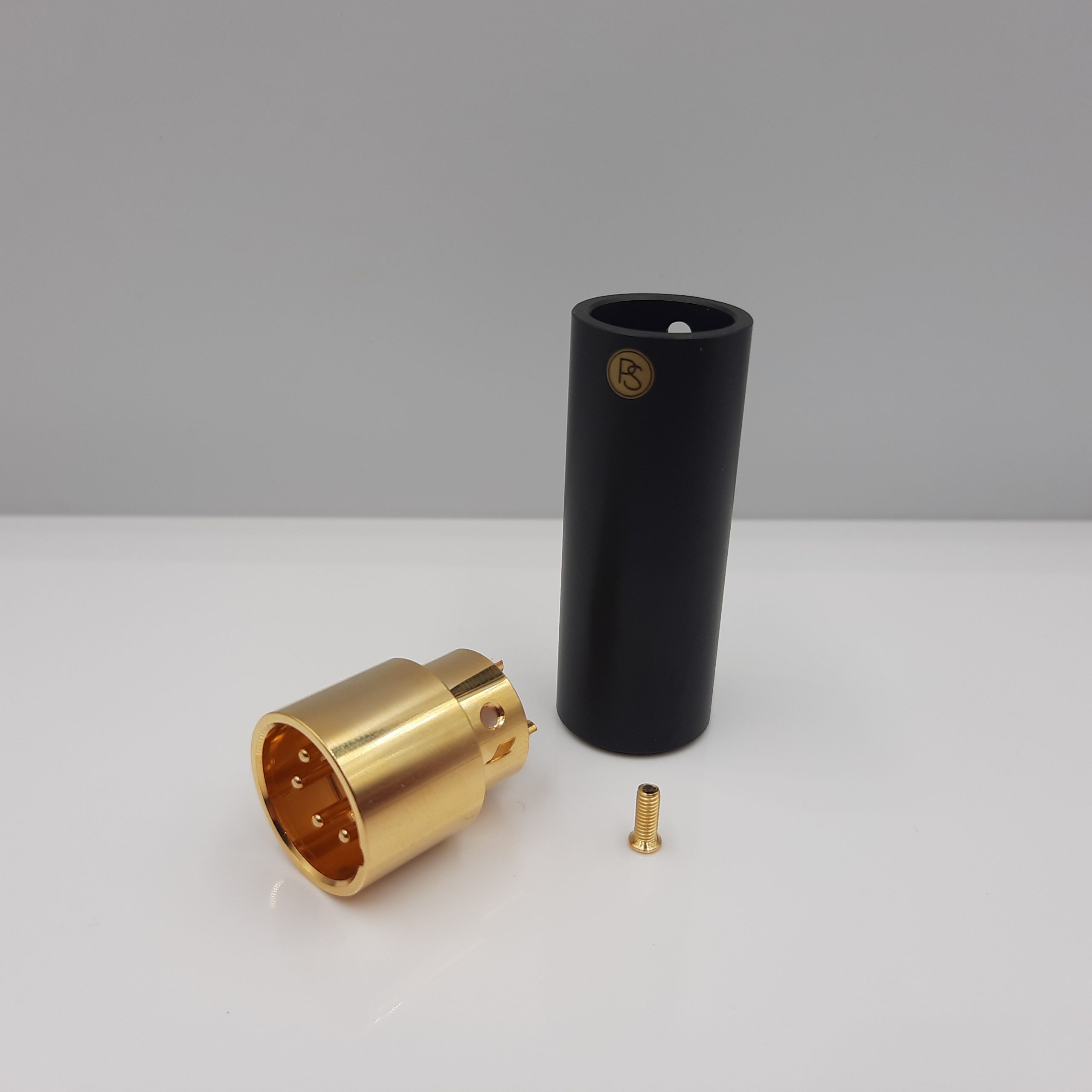 PLUSSOUND Gold Plated 4 Pin XLR Audioverse de