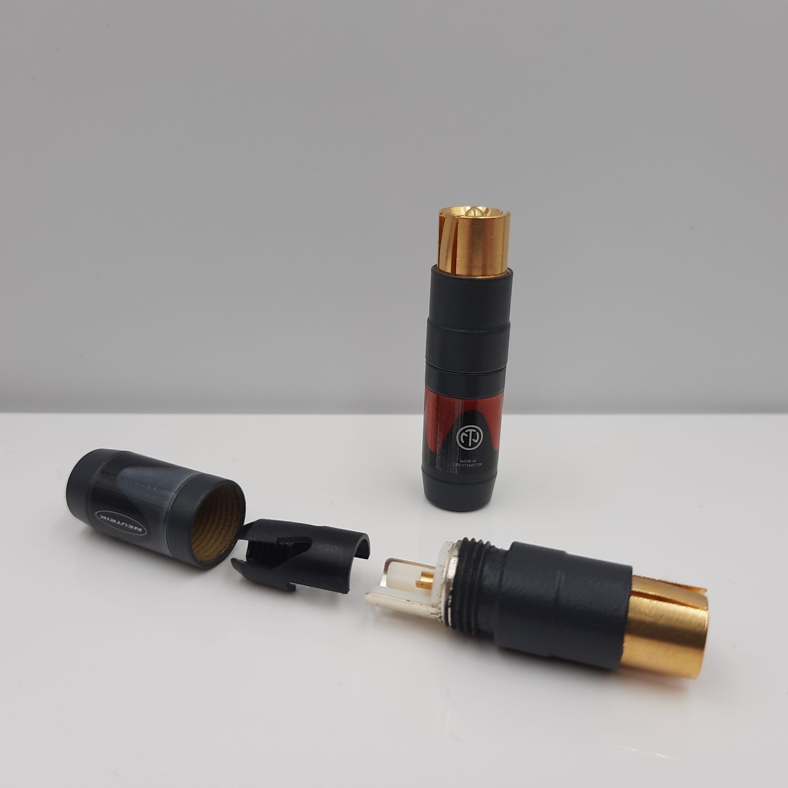 Neutrik NF2C-B/2 - Audioverse.de