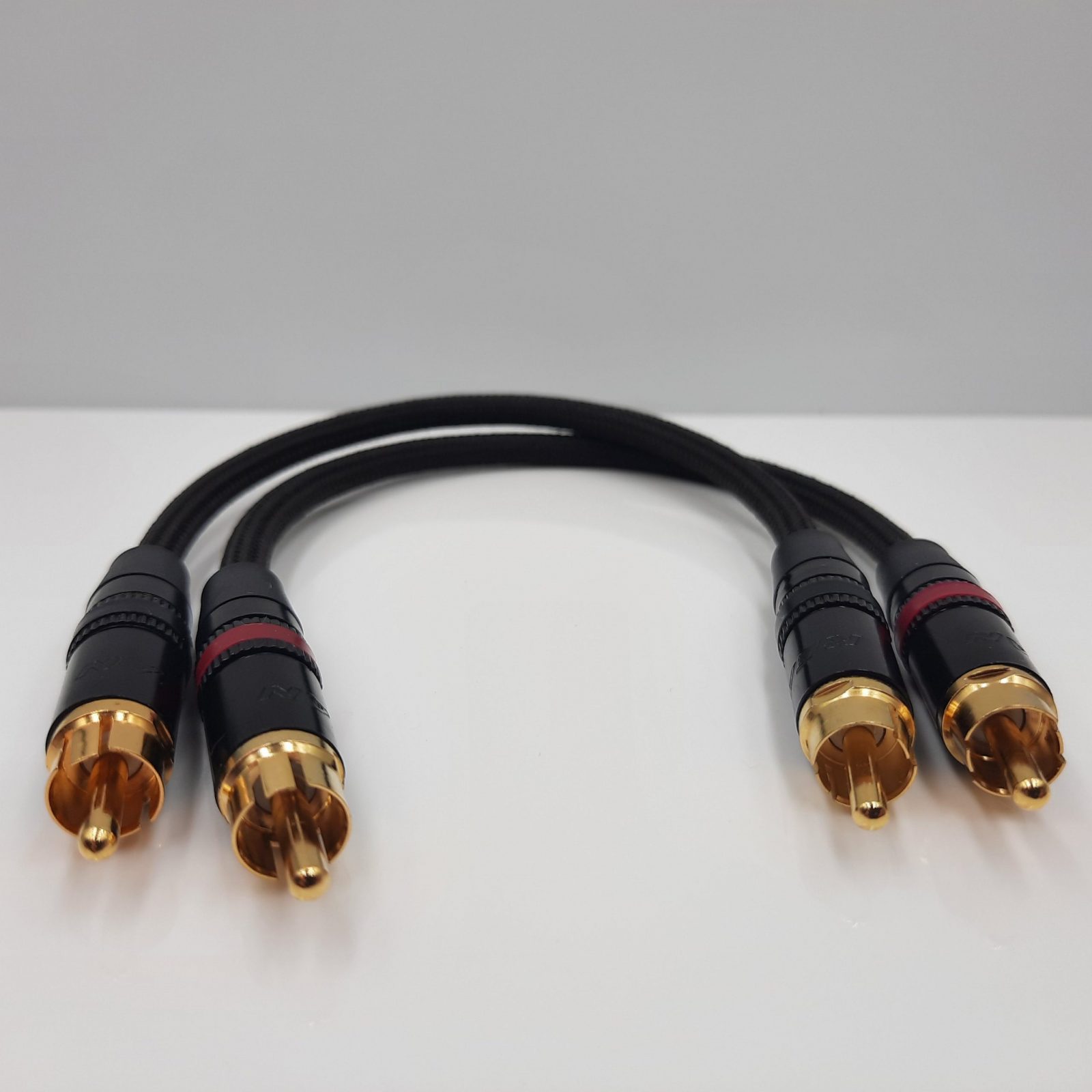 Basic Series RCA Interconnect - Audioverse.de
